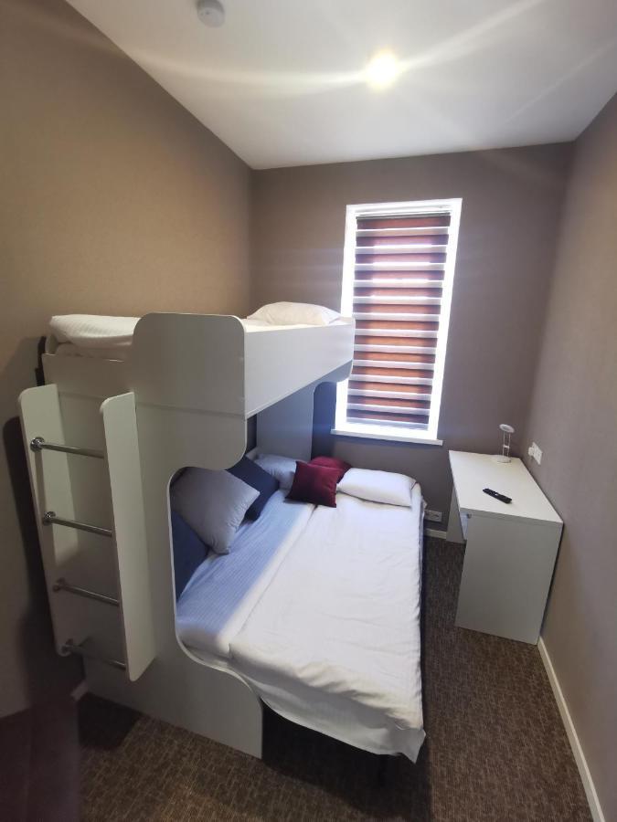 Aparthotel With Free Parking *