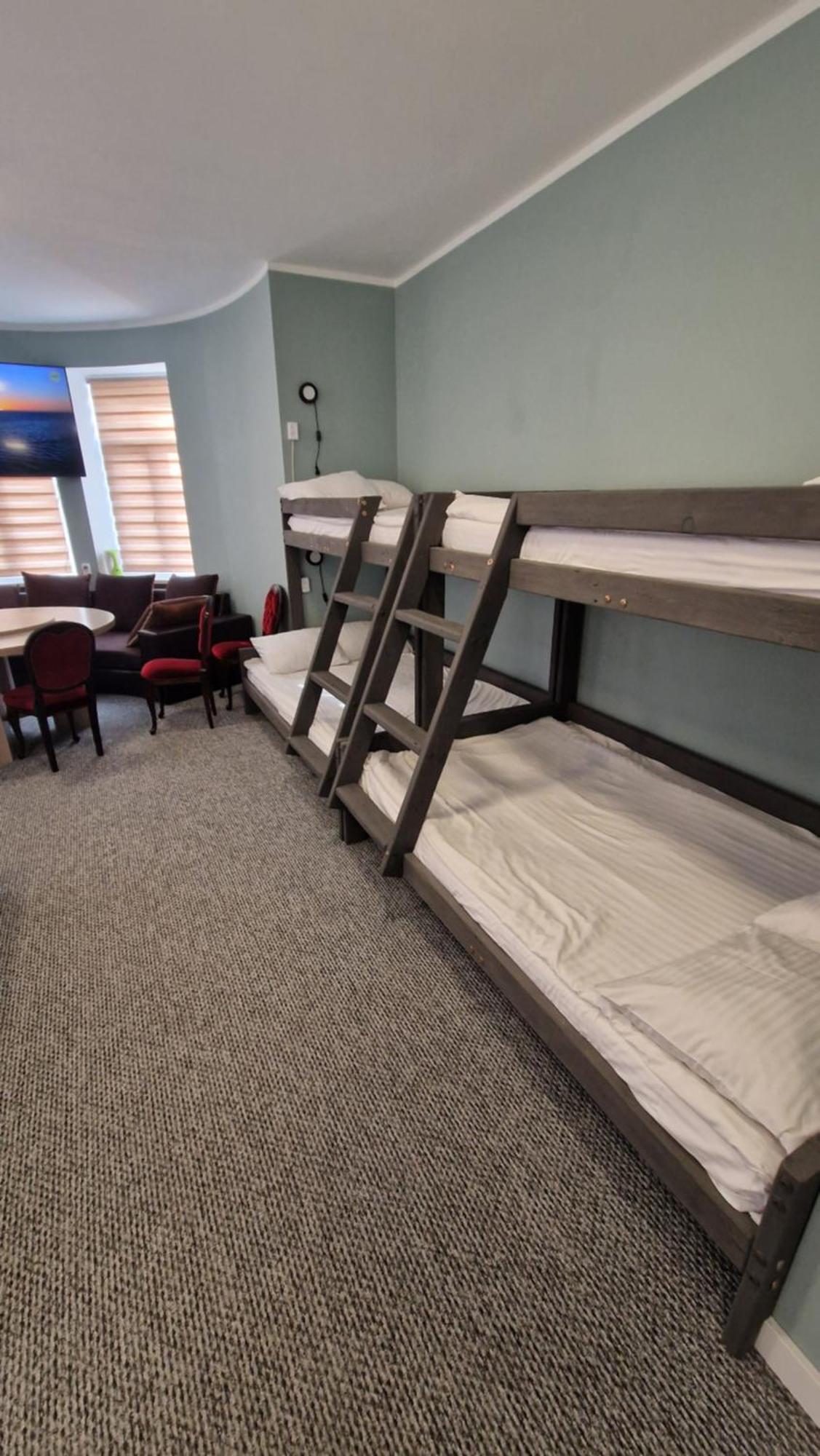 Aparthotel With Free Parking